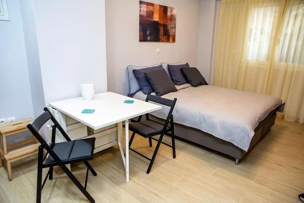 Studio Apartment With All Amenities In Kolonaki-1